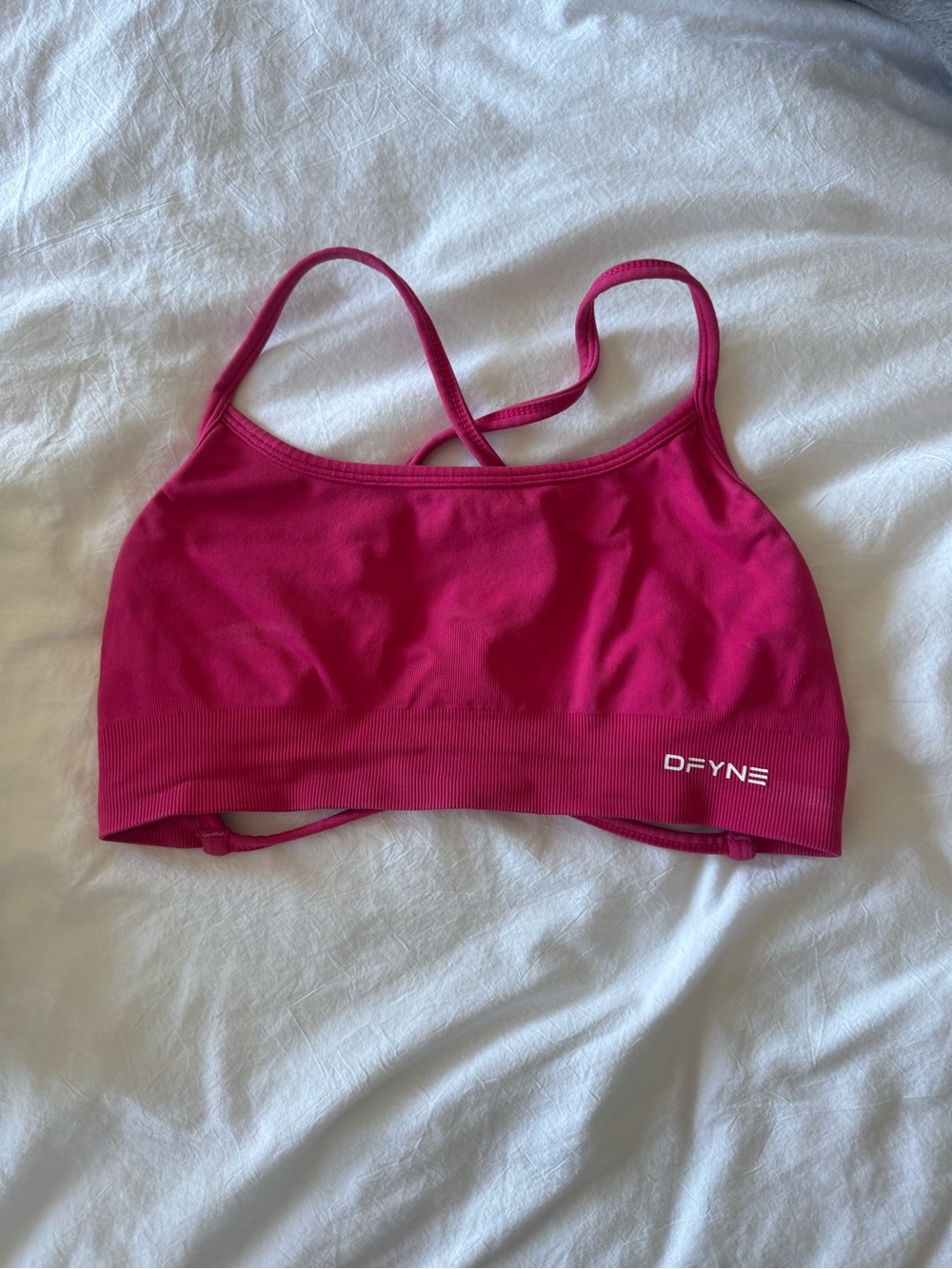 DFYNE Fuchsia Sports Bra